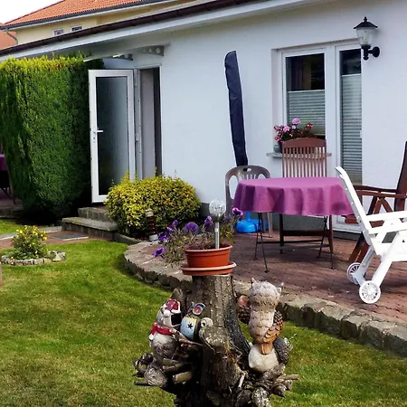 Ferienhaeuser Am Teich In * Zinnowitz