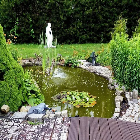 Holiday home Ferienhaeuser Am Teich, Zinnowitz